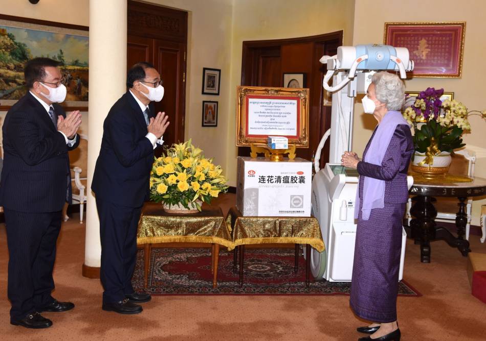 宝润科技捐赠移动DR运抵柬埔寨